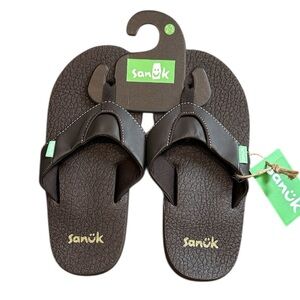 Sanuk | NWT Dark Brown Flip Flops for Kids